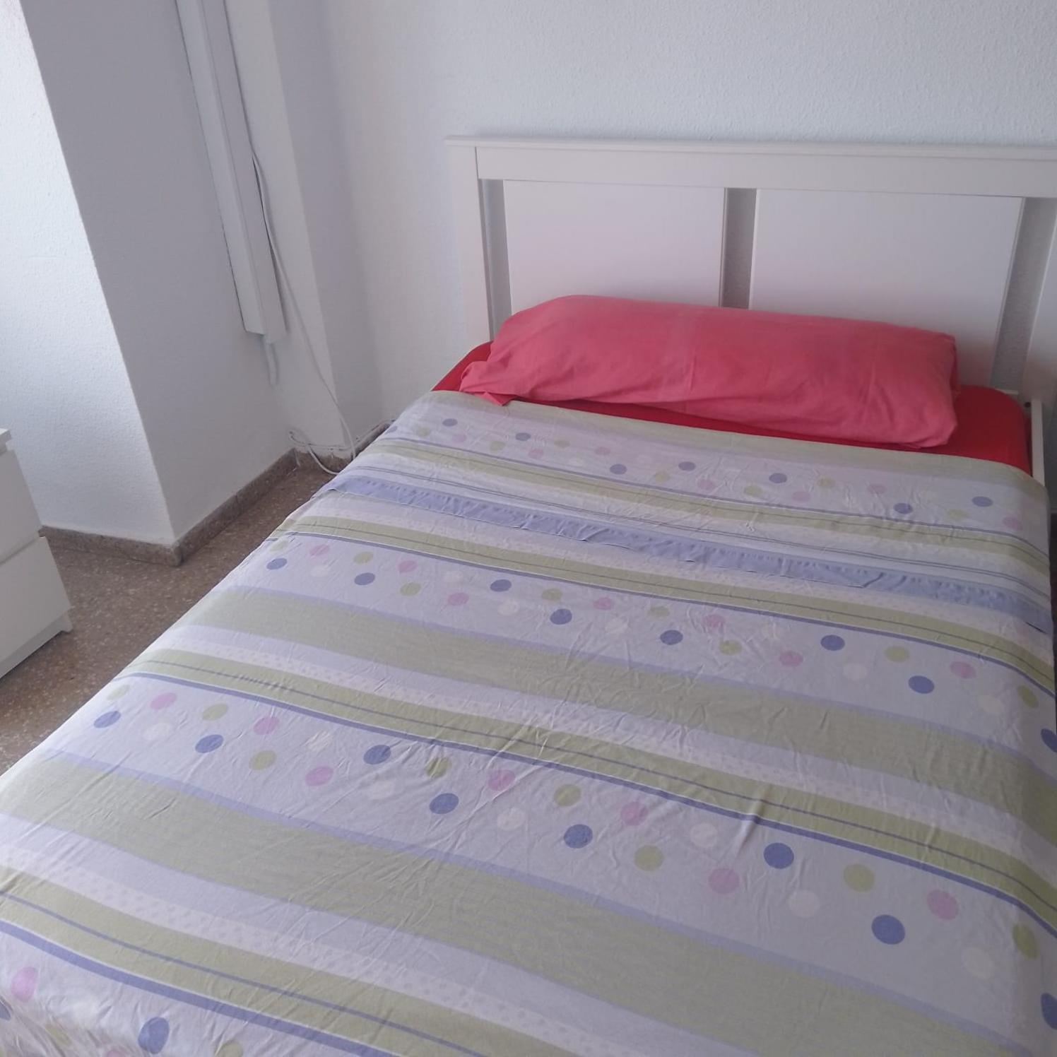 Piso Compartido Cerca De La Universidad Ceu Moncada Esterno foto